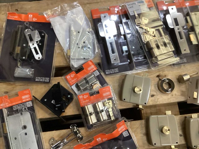 Nemef mix kavel diverse sloten en cilinders - afbeelding 2 van  7