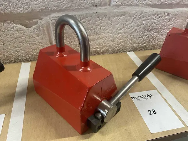 Neolift hijsmagneet capaciteit 250kg - afbeelding 1 van  3