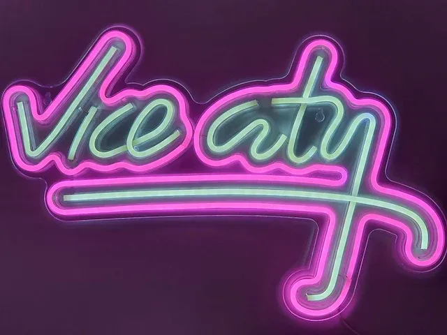 Neon vice stad - afbeelding 6 van  7