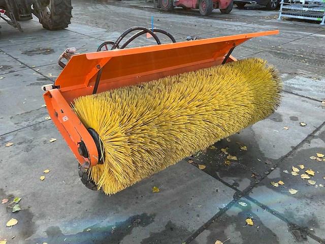 Nesbo hf1600s gedragen borstel - afbeelding 4 van  5