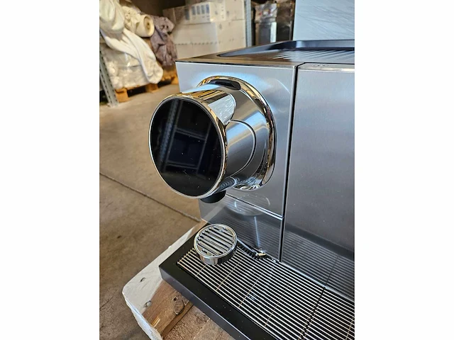 Nespresso - momento dubbel - coffee machine - afbeelding 7 van  12