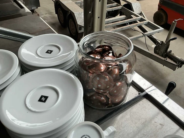 Nespresso koffiemachine met pads - afbeelding 4 van  12