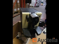 Nespresso lattissima koffiezetapparaat - afbeelding 4 van  7