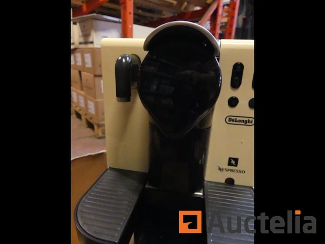 Nespresso lattissima koffiezetapparaat - afbeelding 7 van  7