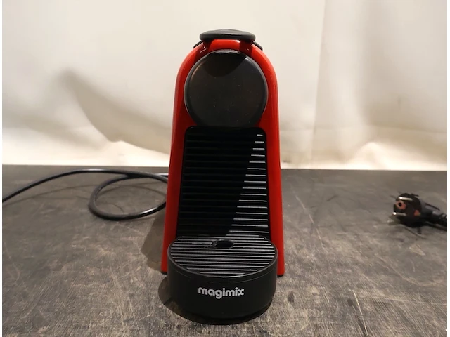 Nespresso magimix en waterkoker - afbeelding 4 van  7