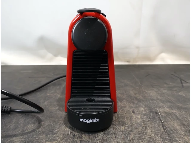 Nespresso magimix en waterkoker - afbeelding 3 van  7