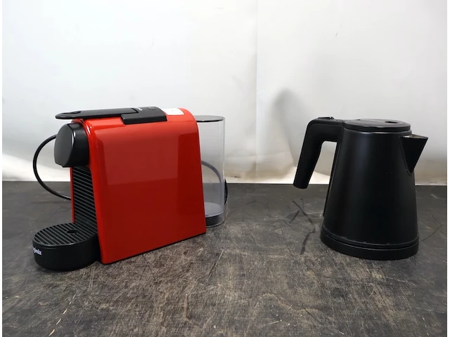 Nespresso magimix en waterkoker - afbeelding 1 van  6