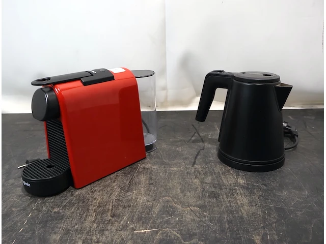 Nespresso magimix en waterkoker - afbeelding 1 van  7