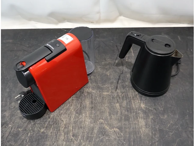 Nespresso magimix en waterkoker - afbeelding 2 van  7