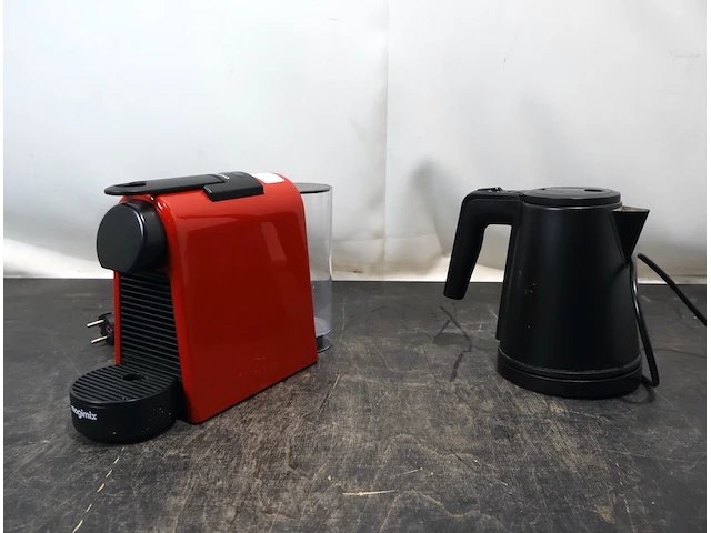 Nespresso magimix en waterkoker - afbeelding 1 van  7