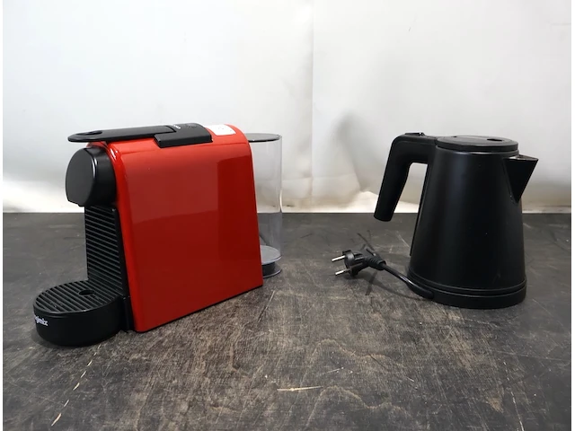 Nespresso magimix en waterkoker - afbeelding 1 van  7