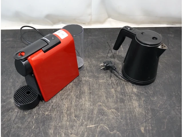 Nespresso magimix en waterkoker - afbeelding 2 van  7