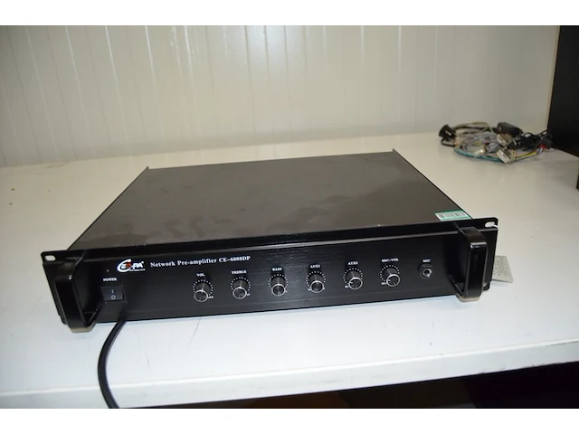 Network pre-amplifier ceo-pa ce-6008dp - afbeelding 1 van  5