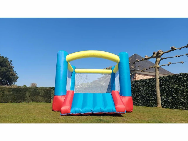 New bounce house - springkussen - afbeelding 1 van  2