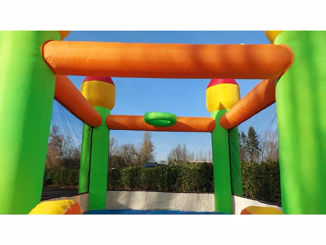 New bouncy castle multicolor - afbeelding 1 van  4