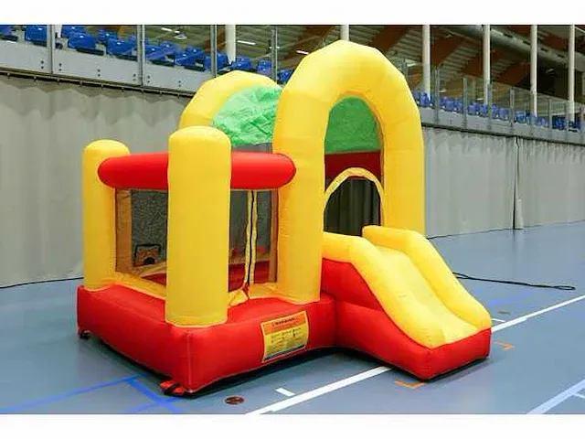 New bouncy castle - afbeelding 3 van  3