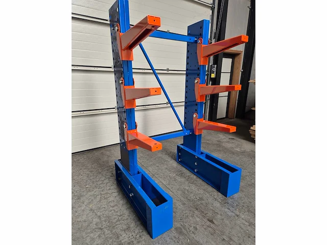 New cantilever rack 3 columns h2000mm, 9 arms 500mm - afbeelding 2 van  2