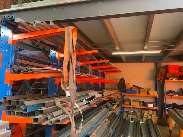 New cantilever rack 5 columns h 2000mm, 20 arms 500mm - afbeelding 1 van  2