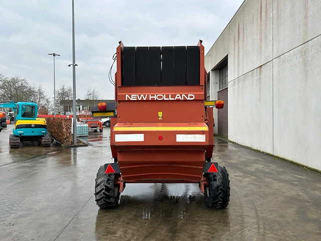 New holland - 1997 - 654 - ronde balenpers - afbeelding 25 van  29