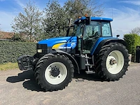 New holland - 2002 - tm175 4wd sa - vierwielaangedreven landbouwtractor - afbeelding 1 van  20