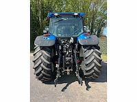 New holland - 2002 - tm175 4wd sa - vierwielaangedreven landbouwtractor - afbeelding 15 van  20