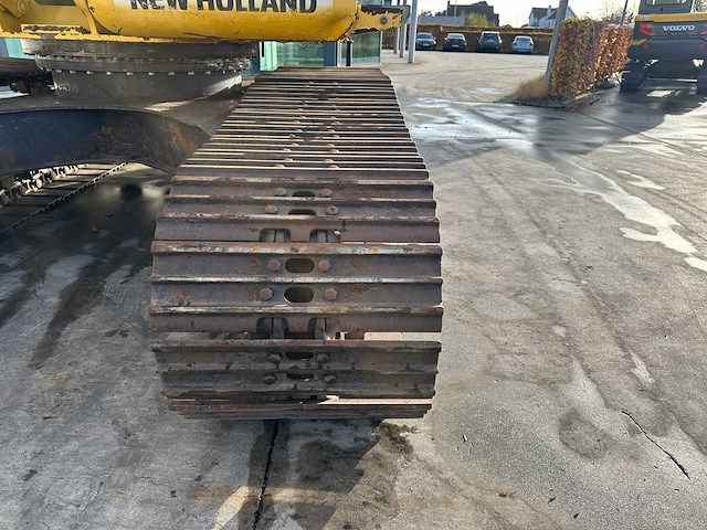 New holland - 2008 - e215b - rupsgraafmachine - afbeelding 10 van  43