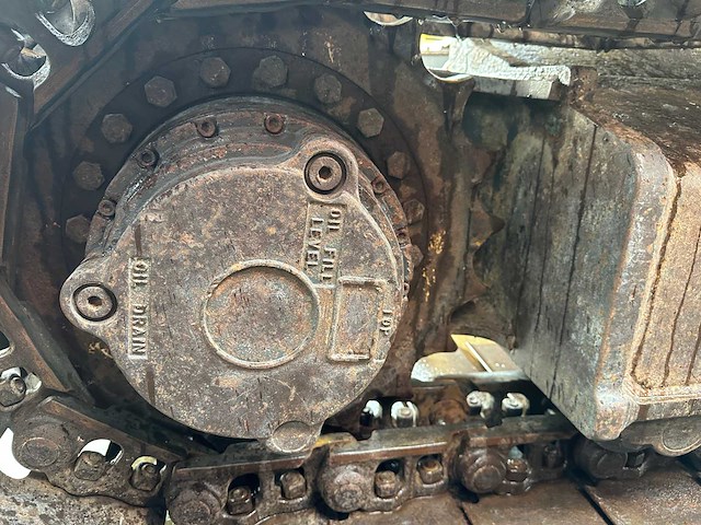 New holland - 2008 - e215b - rupsgraafmachine - afbeelding 16 van  43