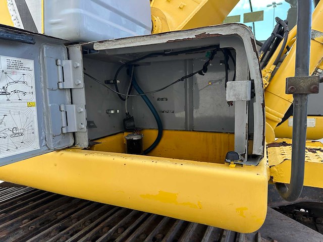 New holland - 2008 - e215b - rupsgraafmachine - afbeelding 21 van  43