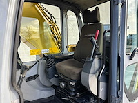 New holland - 2008 - e215b - rupsgraafmachine - afbeelding 31 van  43