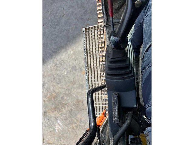 New holland - 2008 - e265 - rupsgraafmachine - afbeelding 14 van  26