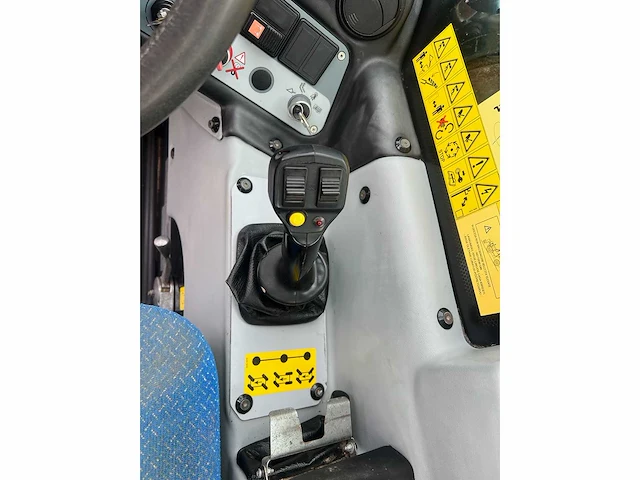 New holland - 2013 - lm5030 - verreiker - afbeelding 6 van  24