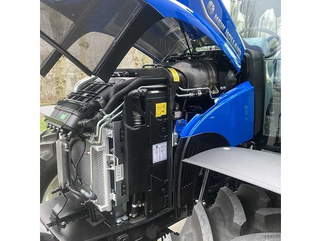 New holland - 2023 - t5.90s - vierwielaangedreven landbouwtractor - afbeelding 9 van  34
