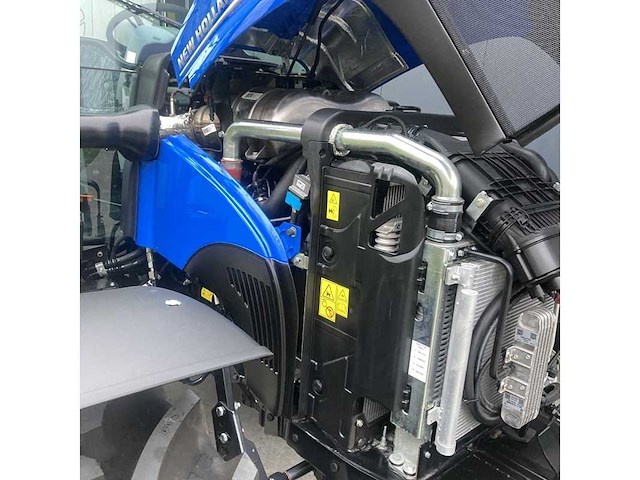 New holland - 2023 - t5.90s - vierwielaangedreven landbouwtractor - afbeelding 11 van  34