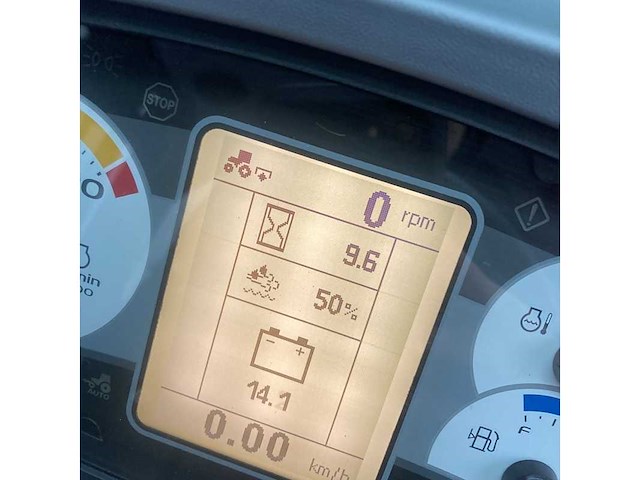 New holland - 2023 - t5.90s - vierwielaangedreven landbouwtractor - afbeelding 20 van  34