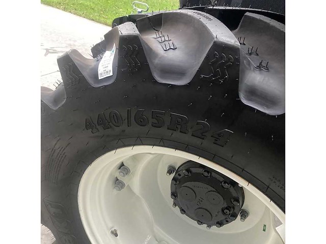 New holland - 2023 - t5.90s - vierwielaangedreven landbouwtractor - afbeelding 25 van  34