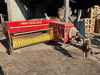 New holland 378 balenpers - afbeelding 1 van  9