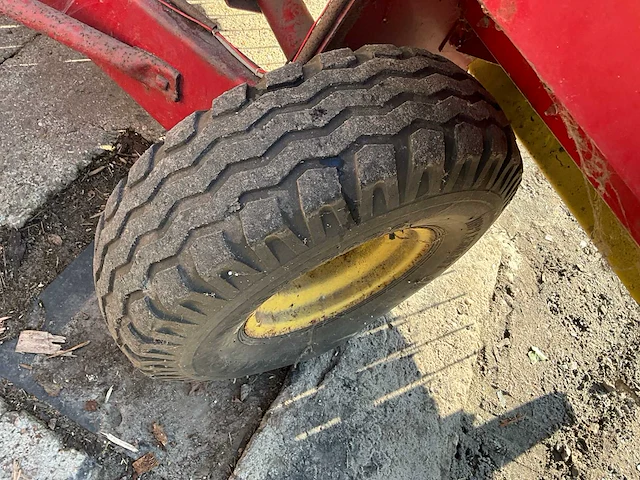 New holland 378 balenpers - afbeelding 8 van  9