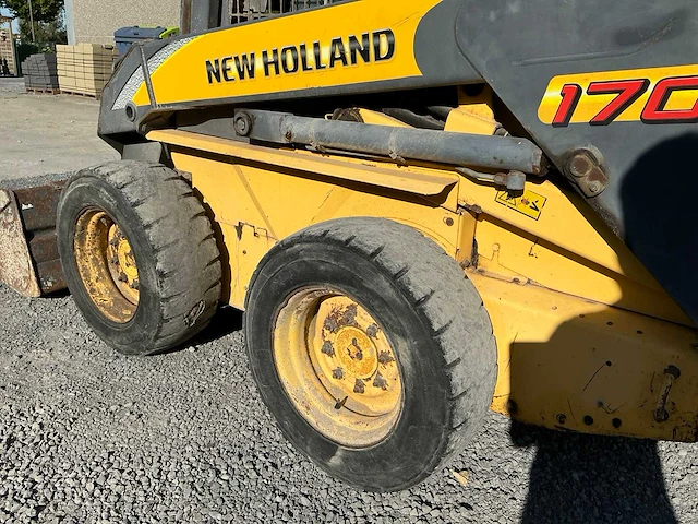 New holland s170 schranklader - afbeelding 4 van  13
