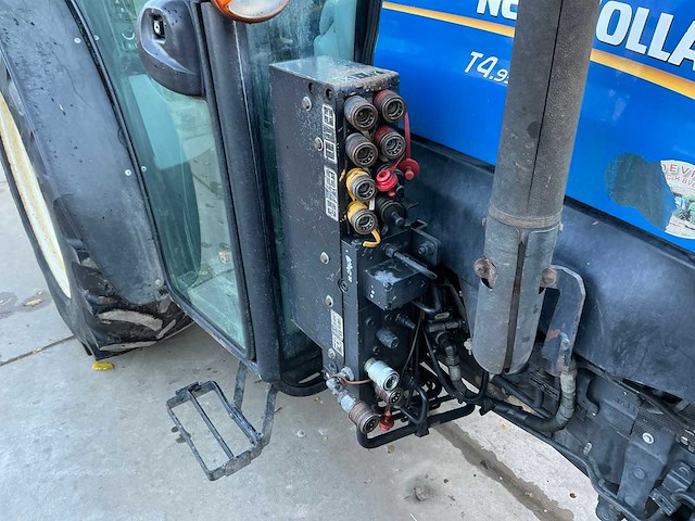 New holland t4.95f tractor - afbeelding 3 van  14