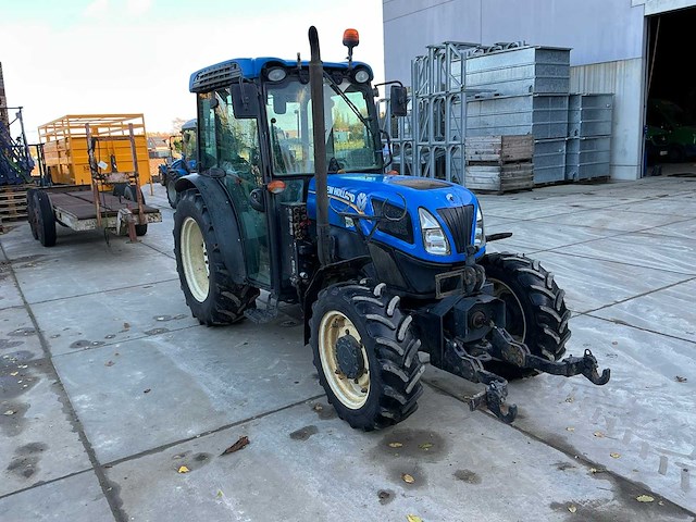 New holland t4.95f tractor - afbeelding 8 van  14