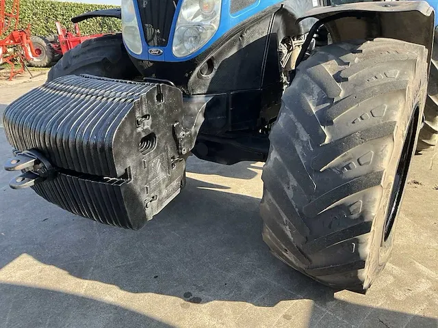 New holland t7040 vierwielaangedreven landbouwtractor - afbeelding 11 van  36