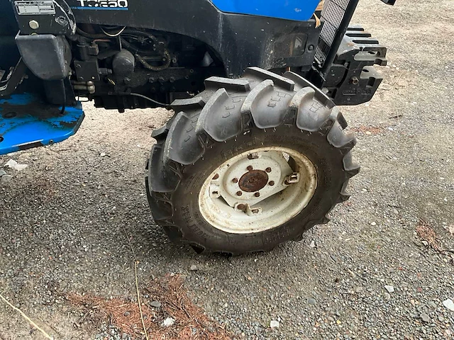 New holland tce50 minitractor - afbeelding 4 van  35