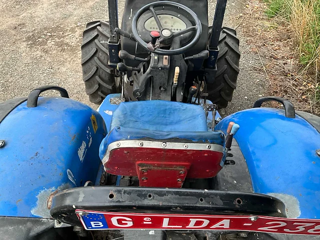 New holland tce50 minitractor - afbeelding 11 van  35