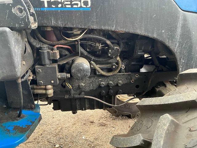 New holland tce50 minitractor - afbeelding 21 van  35
