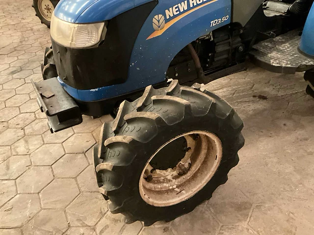 New holland td3.50 vierwielaangedreven landbouwtractor - afbeelding 6 van  20