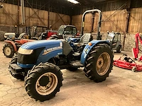 New holland td3.50 vierwielaangedreven landbouwtractor - afbeelding 1 van  20