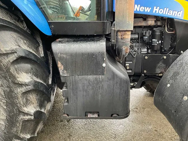 New holland tg 230 vierwielaangedreven landbouwtractor - afbeelding 5 van  28
