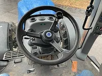 New holland tg 230 vierwielaangedreven landbouwtractor - afbeelding 7 van  28