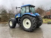 New holland tg 230 vierwielaangedreven landbouwtractor - afbeelding 22 van  28
