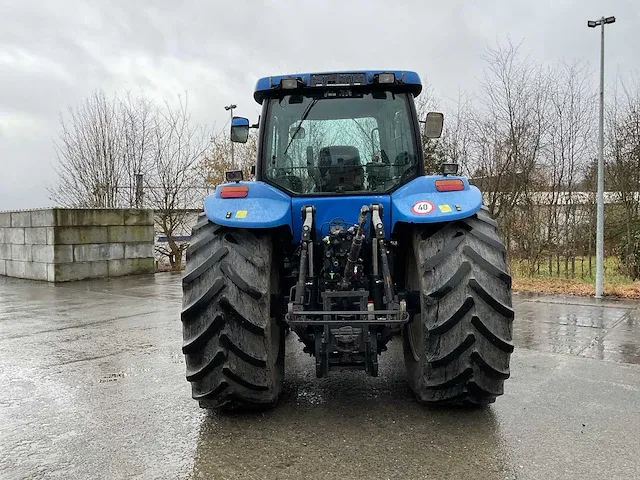 New holland tg 230 vierwielaangedreven landbouwtractor - afbeelding 23 van  28